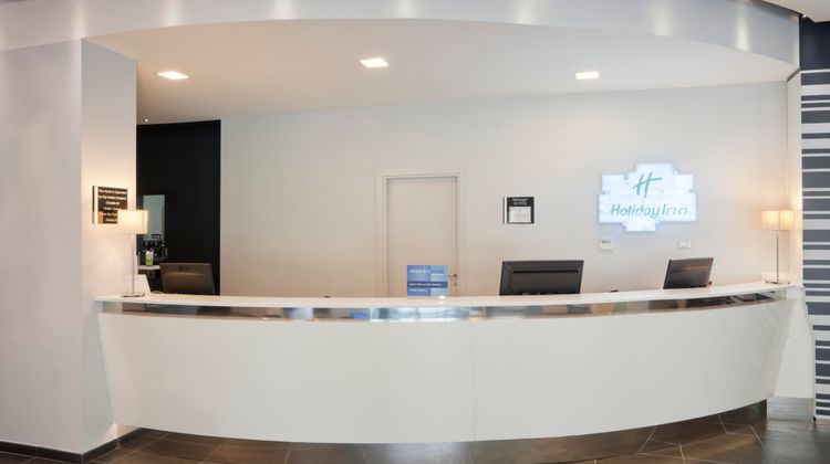 Holiday Inn Milan Nord Zara Lobby