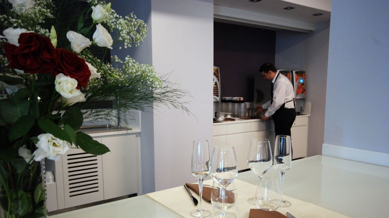 <b>Holiday Inn Milan Nord Zara Restaurant</b>. Images powered by <a href="https://www.leonardoworldwide.com/" title="Leonardo Worldwide" target="_blank">Leonardo</a>.