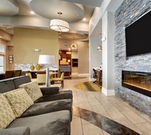 Holiday Inn Express Inn & Suites Albany Lobby