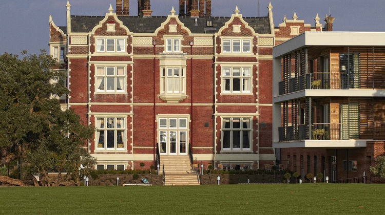 Wivenhoe House Hotel Exterior