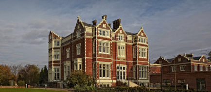 Wivenhoe House Hotel Exterior