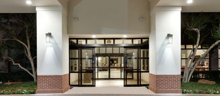 Holiday Inn Express Hotel & Suites Exterior