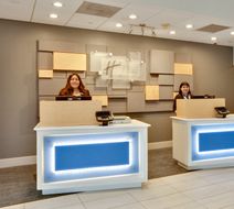 Holiday Inn Express Hotel & Suites Lobby