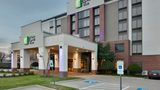 Holiday Inn Express Hotel & Suites Exterior