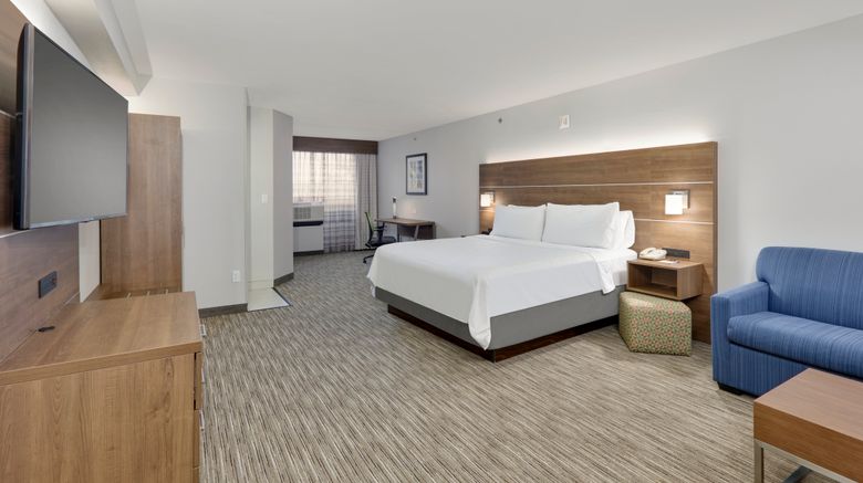<b>Holiday Inn Express Hotel & Suites Room</b>. Images powered by <a href="https://www.leonardoworldwide.com/" title="Leonardo Worldwide" target="_blank">Leonardo</a>.