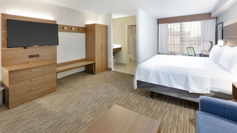 <b>Holiday Inn Express Hotel & Suites Room</b>. Images powered by <a href="https://www.leonardoworldwide.com/" title="Leonardo Worldwide" target="_blank">Leonardo</a>.