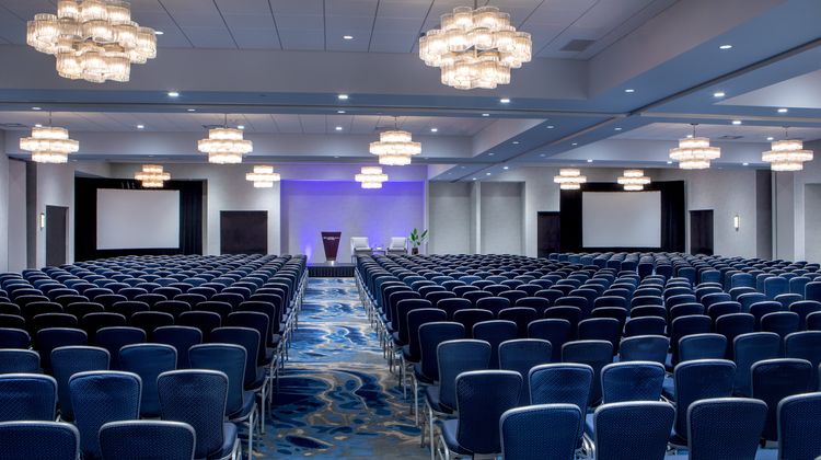 Crowne Plaza Boston Woburn Meeting