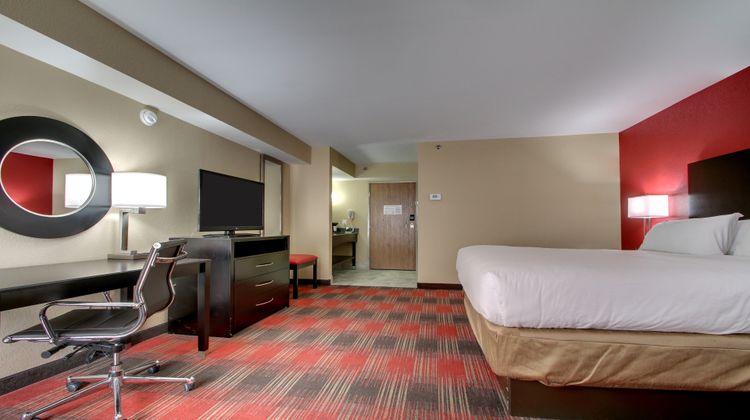 Holiday Inn Express Hotel & Stes Dwntwn Room