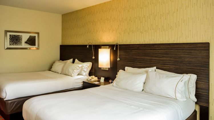 Holiday Inn Express Bradford Room