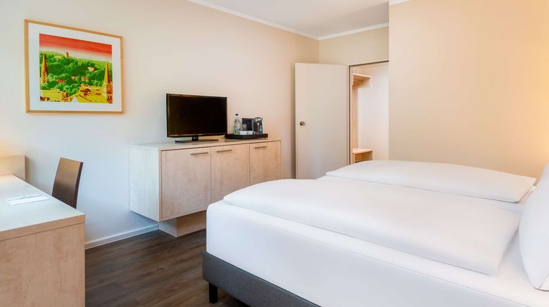<b>Mercure Hotel Bielefeld Johannisberg Room</b>. Images powered by <a href="https://leonardo.com/" title="Leonardo Worldwide" target="_blank">Leonardo</a>.