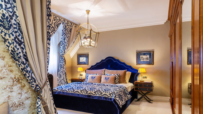 <b>Suter Palace Hotel Suite</b>. Images powered by <a href="https://www.leonardoworldwide.com/" title="Leonardo Worldwide" target="_blank">Leonardo</a>.