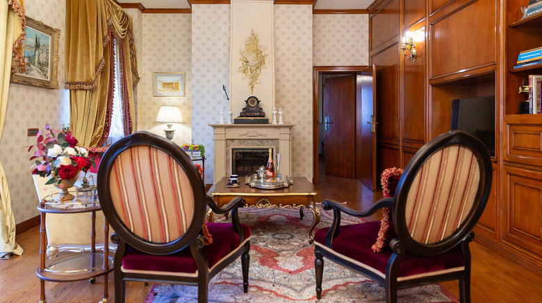 <b>Suter Palace Hotel Suite</b>. Images powered by <a href="https://www.leonardoworldwide.com/" title="Leonardo Worldwide" target="_blank">Leonardo</a>.