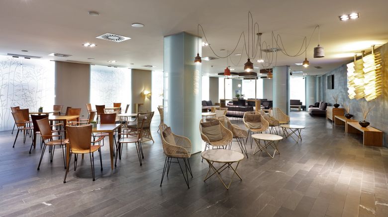<b>Eurostars Madrid Congress Lobby</b>. Images powered by <a href="https://www.leonardoworldwide.com/" title="Leonardo Worldwide" target="_blank">Leonardo</a>.