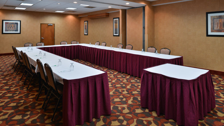 <b>Holiday Inn Martinsburg Meeting</b>. Images powered by <a href="https://www.leonardoworldwide.com/" title="Leonardo Worldwide" target="_blank">Leonardo</a>.