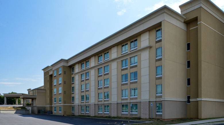 <b>Holiday Inn Martinsburg Exterior</b>. Images powered by <a href="https://www.leonardoworldwide.com/" title="Leonardo Worldwide" target="_blank">Leonardo</a>.