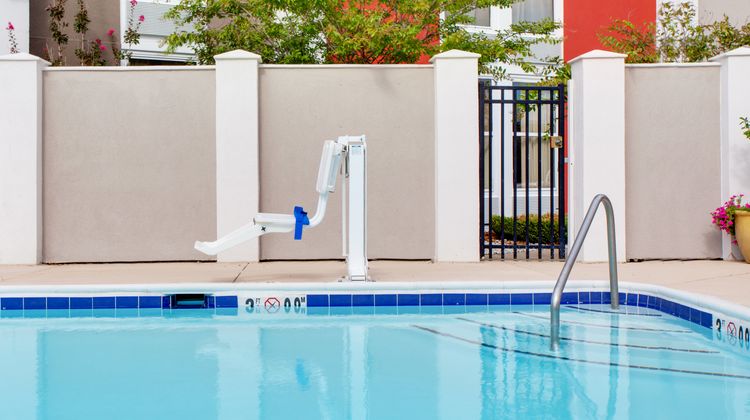 Holiday Inn Express DC East- Andrews AFB Pool