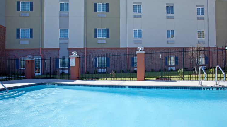Candlewood Suites League City Pool