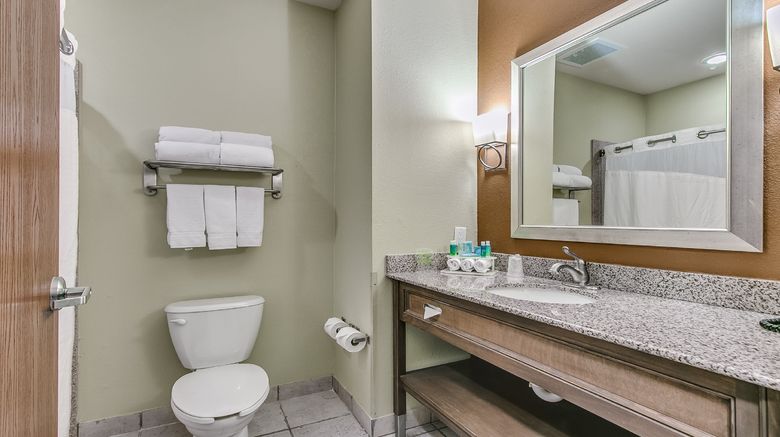 <b>Holiday Inn Express Hotel & Suites Room</b>. Images powered by <a href="https://www.leonardoworldwide.com/" title="Leonardo Worldwide" target="_blank">Leonardo</a>.