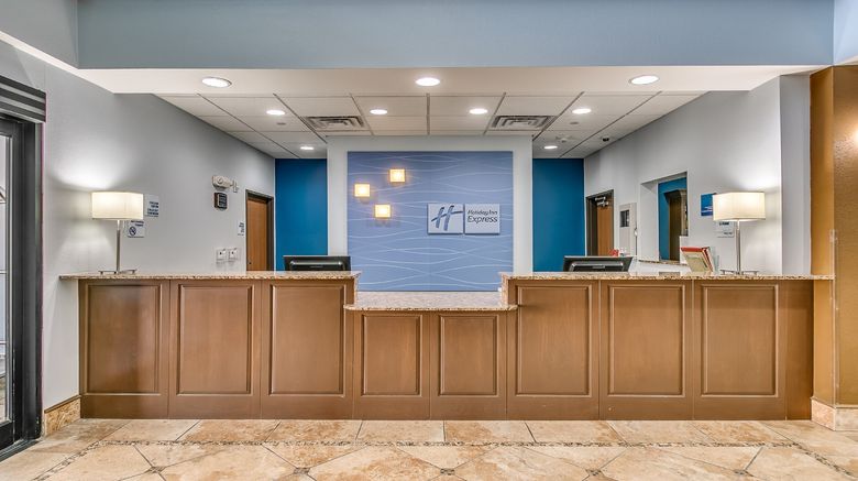<b>Holiday Inn Express Hotel & Suites Lobby</b>. Images powered by <a href="https://www.leonardoworldwide.com/" title="Leonardo Worldwide" target="_blank">Leonardo</a>.