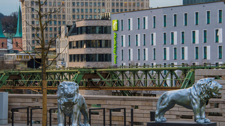 Holiday Inn Express Wuppertal-Hauptbahof Exterior