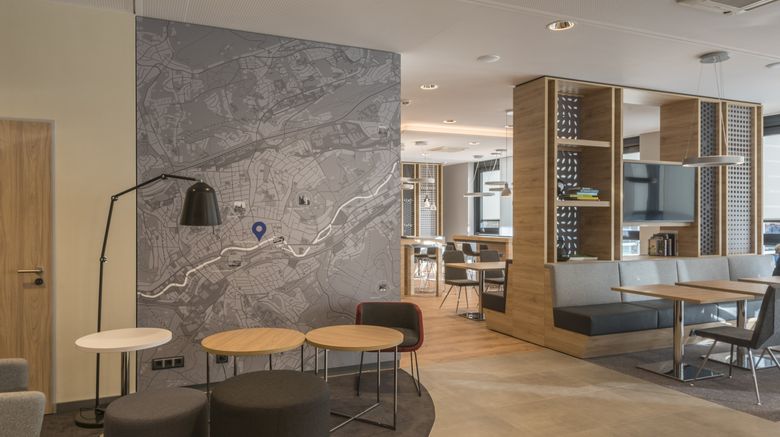 <b>Holiday Inn Express Wuppertal-Hauptbahof Lobby</b>. Images powered by <a href="https://www.leonardoworldwide.com/" title="Leonardo Worldwide" target="_blank">Leonardo</a>.