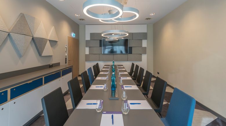 <b>Holiday Inn Express Wuppertal-Hauptbahof Meeting</b>. Images powered by <a href="https://www.leonardoworldwide.com/" title="Leonardo Worldwide" target="_blank">Leonardo</a>.