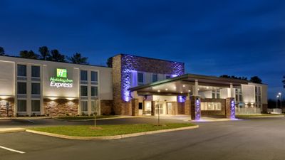 Holiday Inn Express Busch Gardens Area