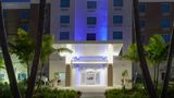 Holiday Inn Express & Stes Air/Sea Port Exterior