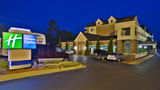 Holiday Inn Express Mackinaw City Exterior