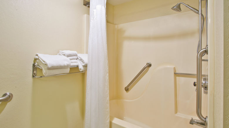 <b>Holiday Inn Express Mackinaw City Room</b>. Images powered by <a href="https://www.leonardoworldwide.com/" title="Leonardo Worldwide" target="_blank">Leonardo</a>.
