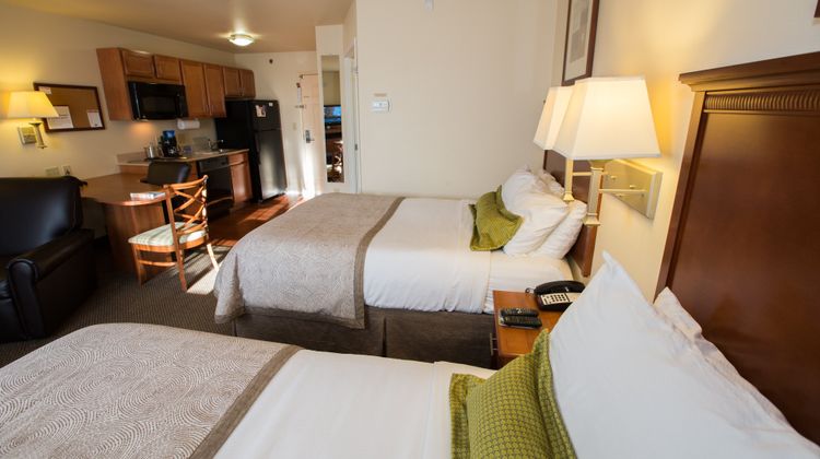 Candlewood Suites Joplin Suite