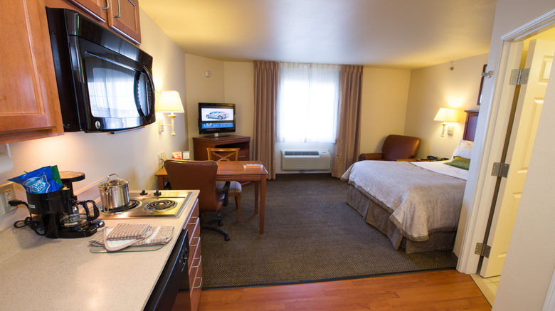 <b>Candlewood Suites Joplin Suite</b>. Images powered by <a href="https://www.leonardoworldwide.com/" title="Leonardo Worldwide" target="_blank">Leonardo</a>.