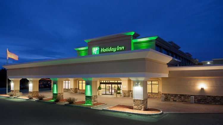 Holiday Inn Marlborough Exterior