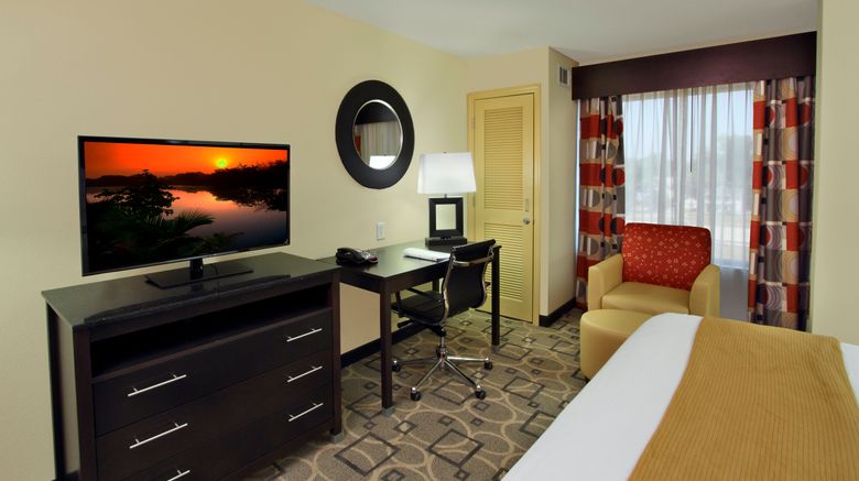 <b>Holiday Inn Express & Suites Augusta Room</b>. Images powered by <a href="https://www.leonardoworldwide.com/" title="Leonardo Worldwide" target="_blank">Leonardo</a>.
