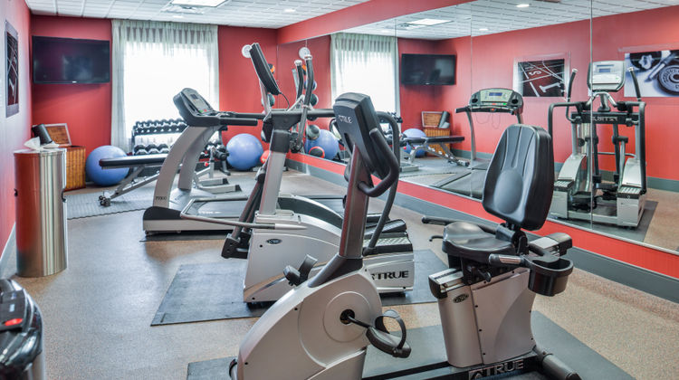 Holiday Inn Express & Suites Ironton Health Club