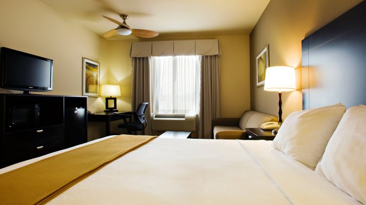 Holiday Inn Express Shamrock N Room