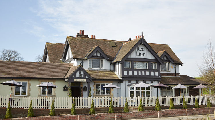 Red Lion Inn Todwick Exterior