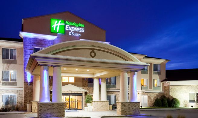 Holiday Inn Express Hotel & Suites Exterior