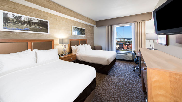 Holiday Inn Savannah Historic District Room