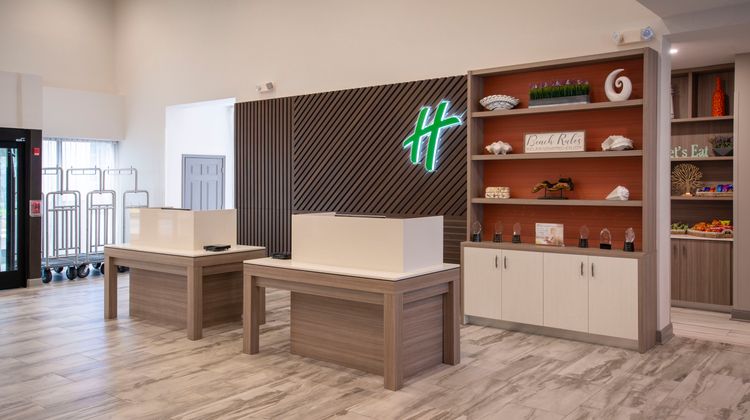 Holiday Inn Pensacola - University Area Lobby