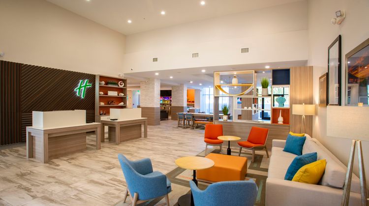 Holiday Inn Pensacola - University Area Lobby