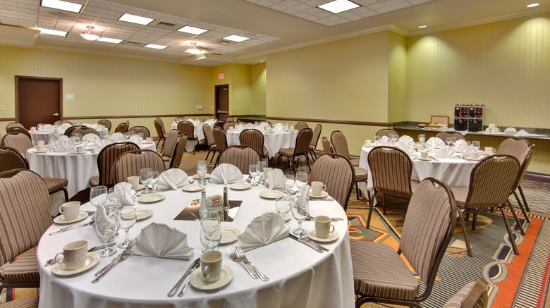 <b>Holiday Inn and Suites Bakersfield North Ballroom</b>. Images powered by <a href="https://www.leonardoworldwide.com/" title="Leonardo Worldwide" target="_blank">Leonardo</a>.