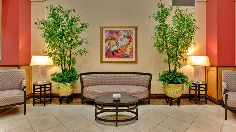 <b>Holiday Inn and Suites Bakersfield North Lobby</b>. Images powered by <a href="https://www.leonardoworldwide.com/" title="Leonardo Worldwide" target="_blank">Leonardo</a>.