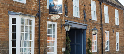 Saracens Head Hotel Exterior