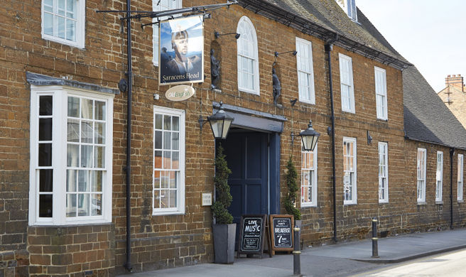 Saracens Head Hotel Exterior