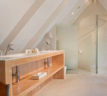 Harbour House Hotel Room