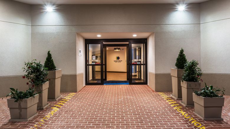 <b>Holiday Inn Express Wilkesboro Exterior</b>. Images powered by <a href="https://www.leonardoworldwide.com/" title="Leonardo Worldwide" target="_blank">Leonardo</a>.