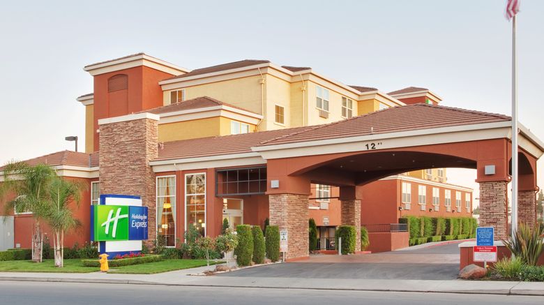 Holiday Inn Express West Sacramento Exterior. Images powered by <a href="https://www.leonardoworldwide.com" target="_blank" rel="noopener">Leonardo</a>.