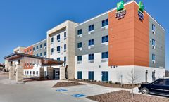 Holiday Inn Express & Suites Plano East