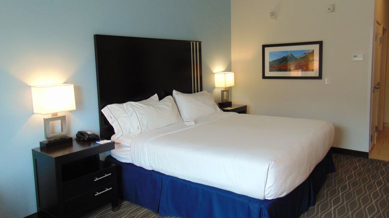 <b>Holiday Inn Express & Stes Springville Room</b>. Images powered by <a href="https://www.leonardoworldwide.com/" title="Leonardo Worldwide" target="_blank">Leonardo</a>.